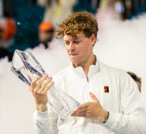 इटली के स्टार टेनिस खिलाड़ी जैनिक सिनर ने जीता मियामी ओपन का खिताब